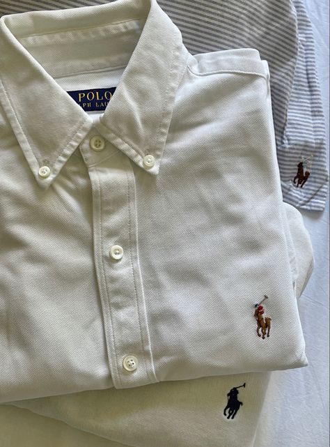 A white Ralph Lauren shirt Vintage Ralph Lauren Aesthetic, Ralph Lauren Aesthetic Outfit, Polo Ralph Lauren Aesthetic, Boy Essentials, Polo Ralph Lauren Outfits, Lauren Aesthetic, Impress Your Crush, Ralph Lauren Aesthetic, Ralph Lauren Looks