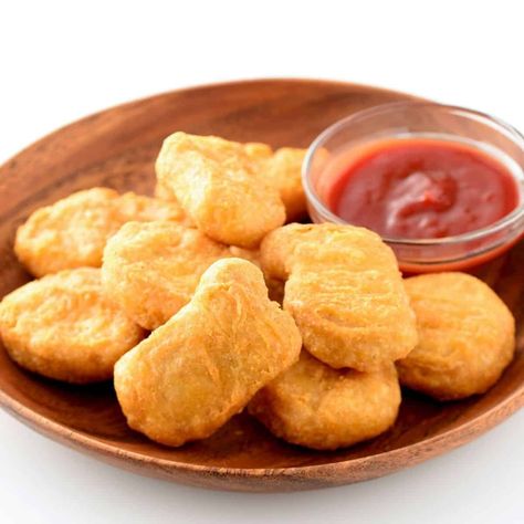 Chicken Nuggets With Ground Chicken, Mcdonalds Nuggets, Braised Chicken Breast, Mcdonalds Chicken, Frozen Chicken Nuggets, Homemade Chicken Nuggets, Bawang Bombay, Chicken Nugget Recipes, Nuggets Recipe