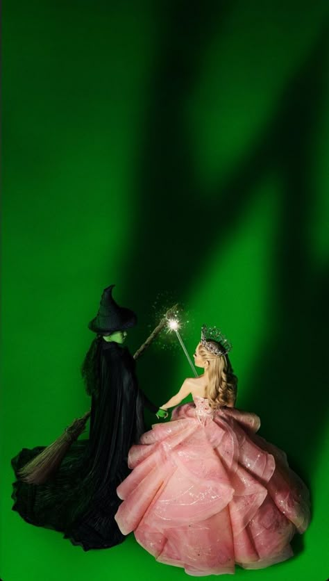 Wicked Wallpaper, Wicked Book, Musical Wallpaper, Elphaba And Glinda, Glinda The Good, Wicked Musical, Wicked Witch Of The West, Glinda The Good Witch, Cynthia Erivo