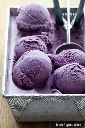 Creamy homemade blueberry ice cream recipe from @bakedbyrachel Homemade Blueberry Ice Cream, Blueberry Ice Cream Recipe, Ube Ice Cream, Best Homemade Ice Cream, Coconut Dessert, Blueberry Ice Cream, Fabulous Cakes, Slow Cooker Desserts, Homemade Ice Cream Recipes