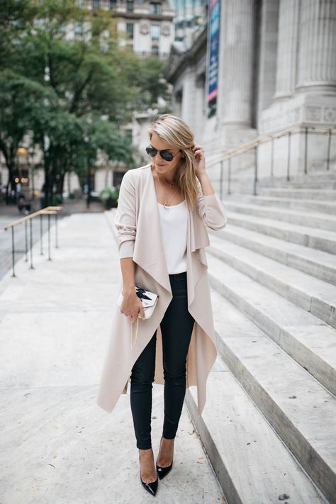 Beige Duster Coat | Coated black pants Waterfall Coat Outfit, Duster Coat Outfit, Long Jacket Outfit, Coat Outfits For Women, Duster Outfit, Modern Waterfall, Waterfall Coat, Outfit Ideas For Summer, Work Outfit Ideas