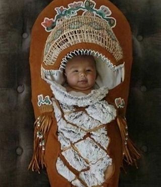 native American on Instagram: “* FOLLOW 👇👇👇👇@nativeAmerican_foreverlive #nativeamerican_500tribess #nativeamericanhistory #americanindian #nativeamericans…” Native American Children, Estilo Hippie, American Children, Native American Peoples, Native American Heritage, American Indian Art, Native American Tribes, Native American History, Native American Culture