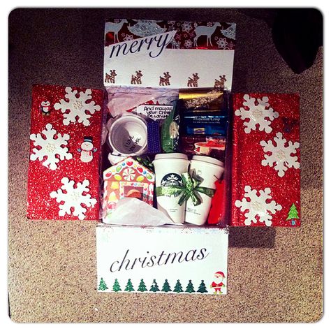 The Christmas care package I made! Kids Care Package, Christmas Care Package, Asparagus Recipes, College Care Package, Diy Gift Baskets, Care Packages, Birthday Box, Christmas Packaging, Diy Gift Box