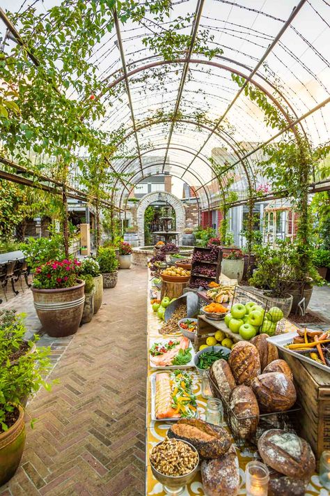 Farmers Market Garden, Garden Market Ideas, Event Space Business Ideas, Outdoor Event Space Design, Greenhouse Event Space, Garden Restaurant Design Outdoor, Garden Cafe Ideas, Garden Cafe Design, Outdoor Event Space