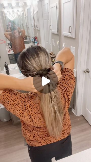 Stacey on Instagram: "Episode 6 |  hairstyles that take less than five minutes to do.

#hairtutorial #hairstyle #longhair #easyhairtutorial #12daysofhairstyles #momhair #summerhairstyle #braids #messybraids #dirtyhairstyle #5minutehairstyle #braidedhairstyle #lowponytailhairstyle #cutehairstyles #workhairstyle #ponytail" Five Minute Hairstyles, Low Ponytail Hairstyles, 5 Minute Hairstyles, Messy Braids, Mom Hairstyles, Hair Tutorials Easy, Work Hairstyles, Summer Hairstyles, Hair Tutorial