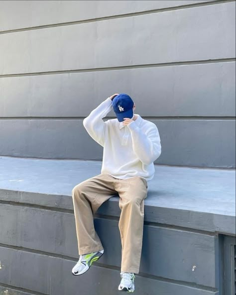 Blue Cap Outfit Men, Blue Cap Outfit, Men With Cap, Cap Outfit Men, Singapore Outfit, Korean Men Fashion, Men Streetwear Fashion, Korean Street Fashion Men, Muka Lelaki