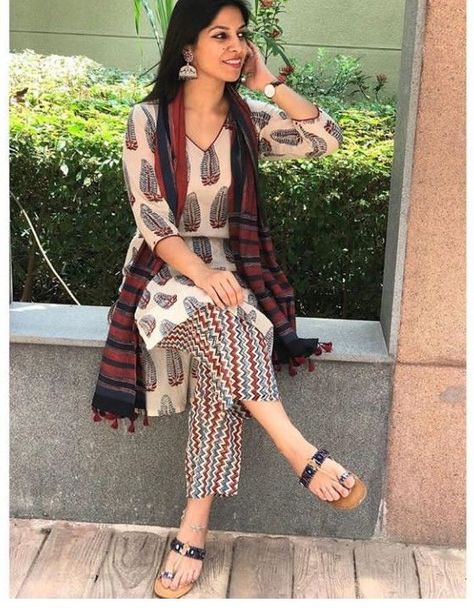 *Tap on Image to Buy Latest Kurtis*.online shopping for kurtis, #onlinekurtishopping #onineshoppingkurtis Office Outfits Women Traditional, Kurta Office Wear For Women, Clg Kurti Outfits, Indian Working Women Outfits, Office Kurtis For Women, Simple Kurti For College Wear, Kurti Set For College, Kurta Sets For College, Kurti Outfit For Office