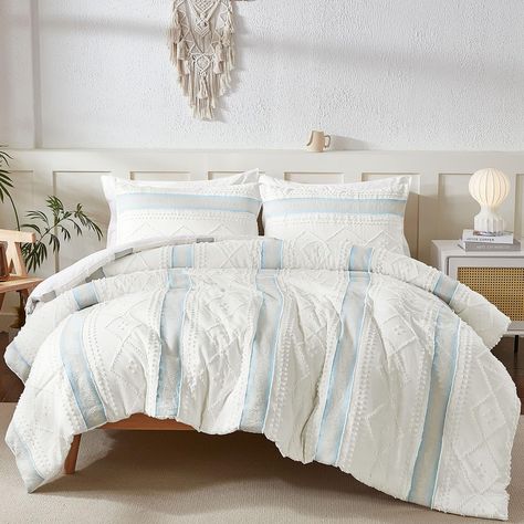 PRICES MAY VARY. 【Vibrant Boho Stripes】: Comforters king size boho features a gradient blue striped design with white colors, and create simply stylish yet elegant vibes, giving you a charming and cute attraction to your room's décor. Clean geometric lines on the two pillowcases give your bedding a modern refresh. Each tufted is carefully crafted to ensure a bohemain and exceptional quality. 【Versatile Comforters for All Season】: Our white comforter set king is very practical, which offers amazi Beach Duvet Cover, Bedding Ideas White And Blue, Beach House Bedding Coastal, Fluffy White Bedding Aesthetic, Sky Blue Master Bedrooms Decor, Cute Coastal Bedroom, Beachy Bed Sheets, Coastal Bedding Ideas Blue And White, Blue Sheets White Comforter