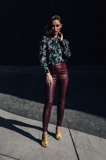 Burgundy Leather Pants Outfit, Burgundy Leather Pants, Faux Leather Pants Outfit, Classy Leather Pants, Tie Neck Top, Leather Pants Outfit, Oufits Casual, Lace Tie, Shiny Leggings