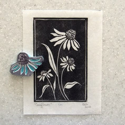 Flower Linocut Print, Block Print Flowers, Linocut Prints Easy, Flowers Linocut, Flower Linocut, Flower Block Print, Print Making Designs, Linocut Printing, Art Printmaking