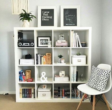 Small Space Storage Bedroom, Bedroom Storage For Small Rooms, Storage Hacks Bedroom, Cube Shelf, Diy Bedroom Storage, Shelf Decor Bedroom, Bookshelves In Bedroom, House Organization, Ikea Bookshelves