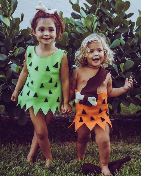 Bam Bam And Pebbles Costume Kids, Pebbles Costume Diy, Pebbles Photoshoot, Bam Bam And Pebbles Costume, Bam Bam Toddler Costume, Bam Bam Halloween Costume, Pebbles And Bam Bam Costumes, Pebbles Costume Toddler, Pebbles Halloween Costume