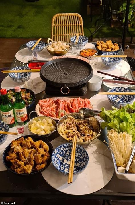 Korean Bbq At Home, Bbq Dinner Party, Korean Barbecue, Bbq Dinner, Produk Apple, Dinner At Home, Korean Bbq, Food Platters, Food Obsession