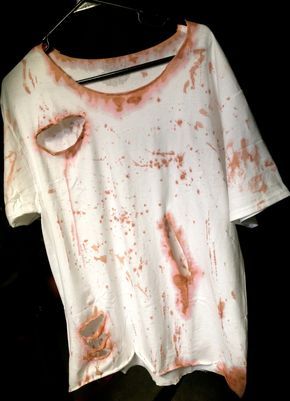 Zombie Shirt Diy, Halloween Costumes You Can Make, Zombie Costumes, Zombie Halloween Makeup, Zombie Clothes, Makeup Zombie, Zombie Halloween Costumes, Zombie Shirt, Cute Zombie