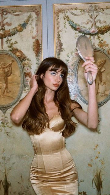 Marla Lafontan Hair, Mara Lafontan Aesthetic, Mara Lafontan Style, Marla Lafontan, Mara Lafontan Hair, Brunette Aesthetic, Indie Photography, End Of Times, Vintage Instagram