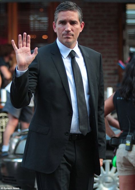 xx James Caviezel, John Reese, Man In A Suit, Jay Ryan, Jim Caviezel, James Patrick, Mel Gibson, Person Of Interest, Hollywood Actor