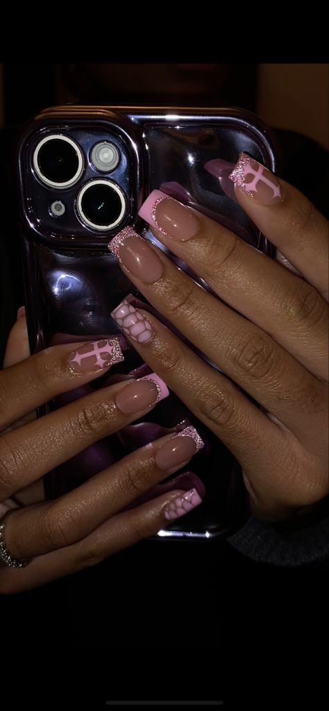 cool girl nails, cool girl aesthetic, nail inspo, metallic phone case, cool girl inspo, nail art, handpainted nail art, glitter nails, glitter french tips, pink nails, pink nail inspo, gel x nails, gel x nail inspo, short square nails, short gel x nails, short nail inspo, shein phone case, croc print nails, pick n mix nails, freestyle nails, reflective glitter nails Short French Tip Acrylic Nails Design Pink Glitter, Short Square Nails Inspiration, Baddie Gel Nails Short, Nail Inspo With J Initial, Funky Nails Pink, Mixed French Tip Nails, Pink Reflective Nails, Y2k Nails Short Pink, Reflective Glitter Nails French