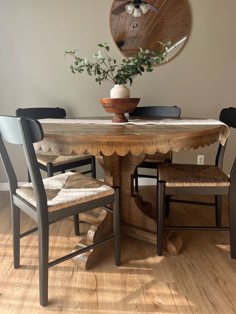 Magnolia scalloped table Round Scalloped Table, Scallop Dining Table, Scalloped Table, Glamorous Kitchen, Small Dining Room, Future Kitchen, Magnolia Homes, Kitchen Diner, Pedestal Table