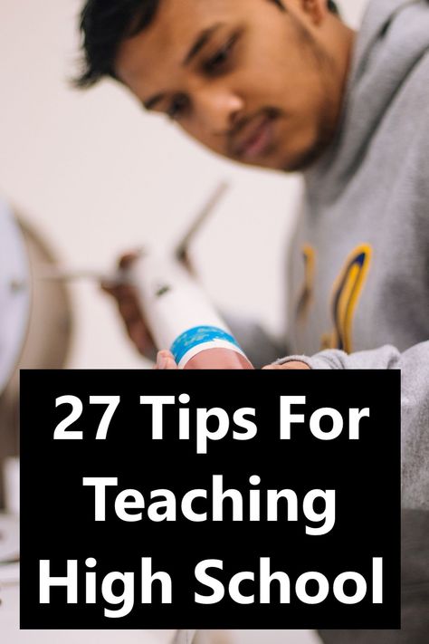 27 of the best tips for high school teachers that you need to see AND implement. High School Teacher Hacks, Curriculum Specialist, Texas History Classroom, Tips For High School, Tutoring Ideas, Ag Teacher, High School Teachers, Classroom Decor High School, Executive Functioning Skills