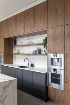 Modern Walnut Kitchen, Brown Kitchen Designs, Casa Country, Minimalist Kitchen Design, Kitchen Concepts, Contemporary Kitchen Design, Modern Kitchen Cabinets, Kitchen Room Design, Kitchen Inspiration Design