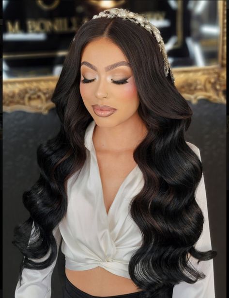 Big Hollywood Waves Wedding, Old Hollywood Hair Long, Bridal Hair Down Middle Part, Hollywood Curls Middle Part, Middle Part Hollywood Waves, Hollywood Waves Middle Part, Hollywood Glam Hair, Glamorous Wedding Hair, Old Hollywood Waves