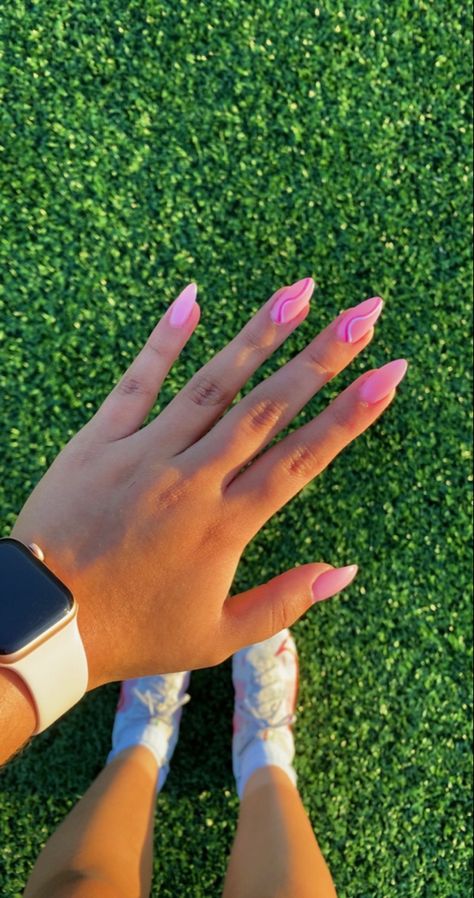 Pink Hoco Nails Almond, Simple Summer Nails Almond Pink, Pink Almond Design Nails, Light Pink Almond Acrylic Nails Designs, Pink Almond Nails Design Nailart, Pink Nails Inspo Almond, Beach Nails Vacation Simple Pink, Light Pink Swirl Nails, Light Pink Vacation Nails