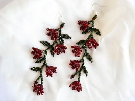 MyBeadsJewelry - Etsy France Flower Green Earrings, Seed Bead Earrings Tutorial Flowers, Seed Bead Jewelry Hanging, Beaded Flowers And Leaves, Beaded Flowers Tutorial Free Pattern, Simple Beaded Flowers Patterns, Beaded Flowers Patterns Inspire Uplift ⭐, Seed Bead Crafts Fire Mountain Gems And Beads, Beaded Poinsetta Earrings