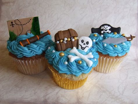 Mermaid And Pirate Party, Pirate Cupcakes, Birthday Pirate Party, Bday Cupcakes, Pirate Cakes, Double Birthday Parties, Mermaid And Pirate, Pirate Cupcake, Twin Birthday Cakes