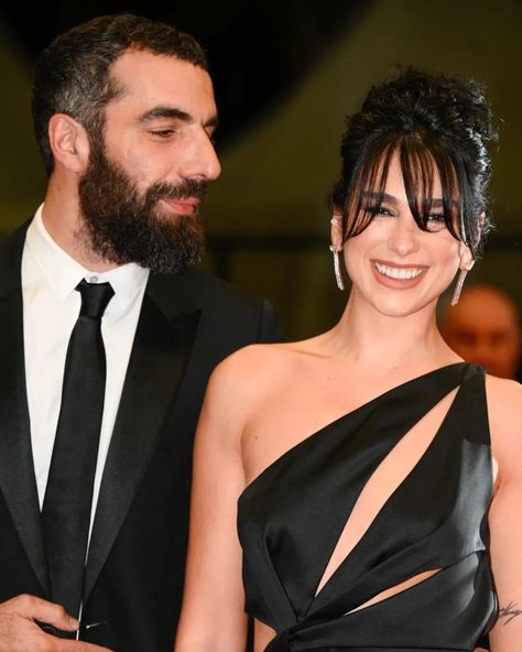 Dua Lipa And Romain Gavras, Black Dress Red Carpet, Long Hair Beard, New Partner, Le Male, Dua Lipa, Film Director, Hair And Beard Styles, Cannes Film Festival