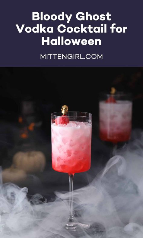 Homemade Halloween Treats, Vodka Cocktails Easy, Raspberry Cocktail, Booze Drink, Vodka Cocktails Recipes, Vodka Cocktail, Raspberry Syrup, Themed Drinks, Boozy Drinks