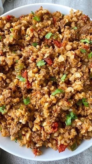 Beef Spanish Rice, Crockpot Spanish Rice, Spanish Rice Recipe With Ground Beef, Hamburger And Rice Recipes, Crockpot Rice Recipes, Crockpot Ground Beef, Spanish Rice Recipe, Ground Beef Rice, Pork Recipes For Dinner