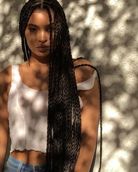 Small Senegalese Twist, Long Twist Braids, Senegalese Twist Crochet Braids, Marley Twist Hairstyles, Crochet Braids Hair, Senegalese Twist Hairstyles, Senegalese Twist Braids, Hairstyles For Ladies, Senegalese Twists