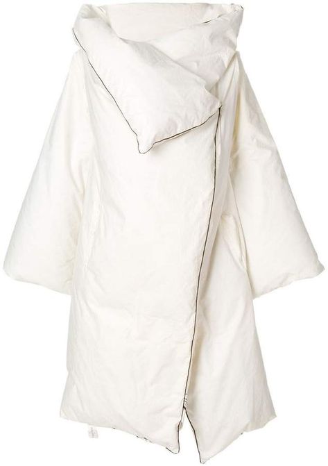 Maison Martin Margiela Pre-Owned 1999 artisanal duvet coat Duvet Jacket, Duvet Coat, Burberry Trench, Designer Coats, Kim Kardashian Red Carpet, Victoria Dress, Martin Margiela, Coat Design, Wardrobe Style