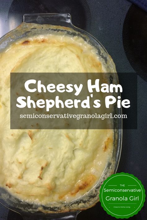 Cheesy Ham Shepherd's Pie Ham Mashed Potato Casserole, Ham Leftovers Recipes, Ham Recipes Healthy, Ham Pot Pie, Baked Meals, Ham Pie, Ham Dishes, Pie And Mash, Broccoli And Cauliflower