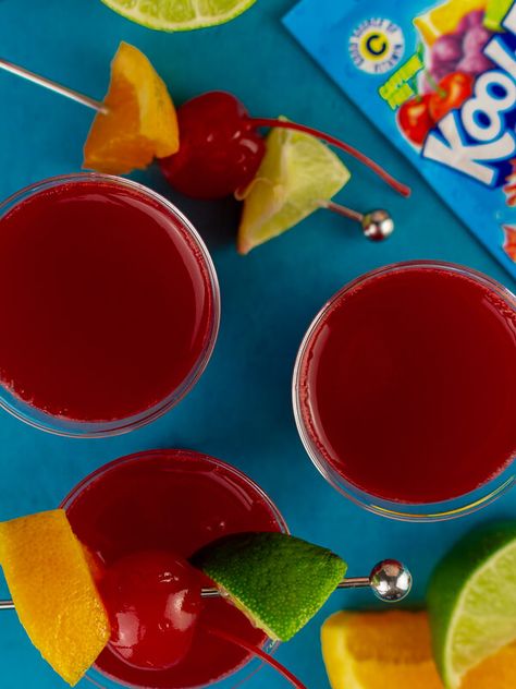 Kool-Aid Jello Shots Recipe - Laura the Gastronaut Kool Aid Flavors, Pineapple Vodka, Peach Vodka, Whipped Cream Vodka, Cherry Vodka, Lemon Vodka, Strawberry Vodka, Shots Alcohol, Jello Shot Recipes