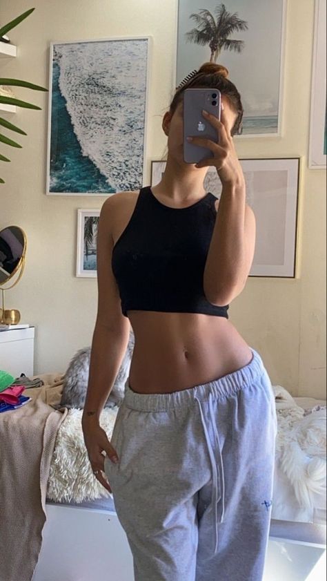 Abs Women, Selfie Mirror, Fitness Inspiration Body, Aesthetic Women, Body Inspiration, Perfect Body, Body Goals, Persona, Take A