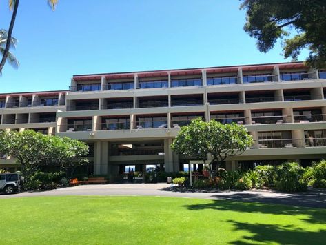 Mauna Kea Beach Hotel Review - 10xTravel Mauna Kea Beach Hotel, Hawaii Hotels, Travel Info, Beach Hotels, Big Island, Beach Sand, Open Air, Beach Resorts, Hotel Reviews