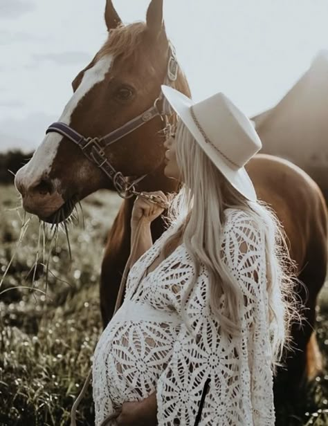 Horse Pregnancy Photoshoot, Western Maternity Pictures With Horses, Maternity With Horse, Maternity Horse Photoshoot, Maternity Photos With Horses, Horse Maternity Photoshoot, Maternity Pictures With Horses, Horse Maternity Pictures, Pregnant Cowgirl