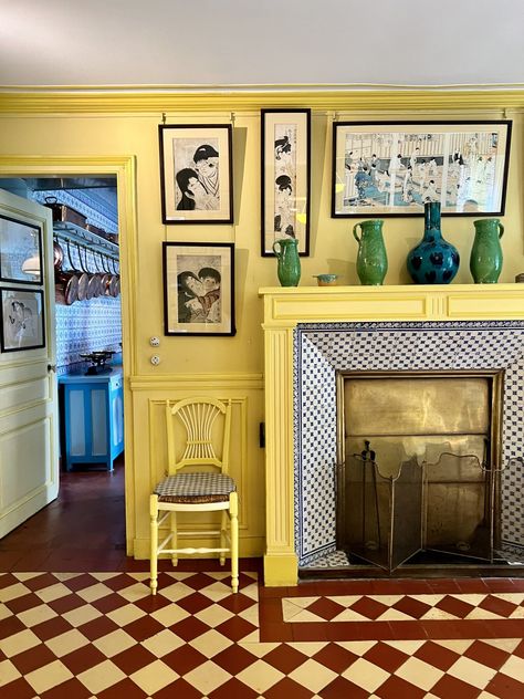 Giverny: A Look Inside the Magical World of Monet - The Glam Pad Monet House, Claude Monet House, Giverny Monet, Giverny France, Gothic Interior, Carl Larsson, Elegant Country, Country Interior, Classic Interior