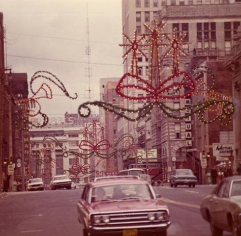 E Wisconsin Ave, 1978. Wisconsin Christmas, Back In 1978, Brookfield Wisconsin, Vintage Places, Travel Wisconsin, Vintage Wisconsin, Milwaukee Road, Travel Van, Christmas Town