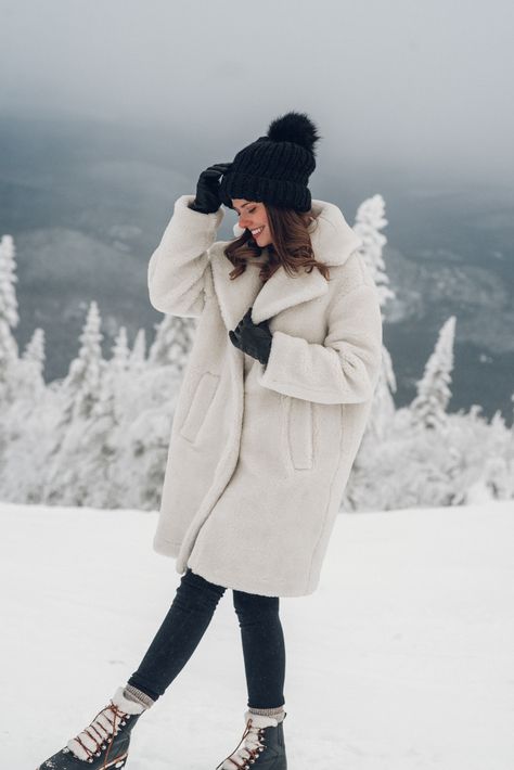 Winter Portraits Photography, Snow Fits, Alyssa Campanella, Kashmir Trip, The A List, Winter Outfits Snow, Snow Photoshoot, Travel Pose, Winter Portraits