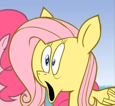 Pony Mov Icon, Pony Mov, Cursed Mlp, Bee Icon, Flutter Shy, Mlp Memes, Mlp Icons, Pony Pictures, My Lil Pony