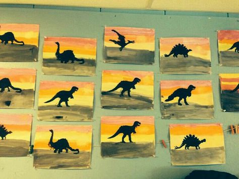 Dinosaurs Eyfs, Dino Museum, Dinosaur Art Projects, Dino Craft, Dinosaur Classroom, Dinosaur Lesson, Dinosaur Theme Preschool, Dinosaur Activities Preschool, Dinosaur Projects