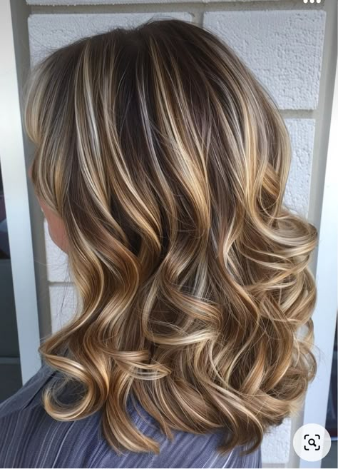 Thick Blonde Highlights, Highlights Styles, Brown Hair Color With Blonde Highlights, Summer Highlights For Brown Hair, Medium Length Brown Hair, Celebrities Hairstyles, Framing Pieces, Vacation Hair, Ideas For Brown Hair