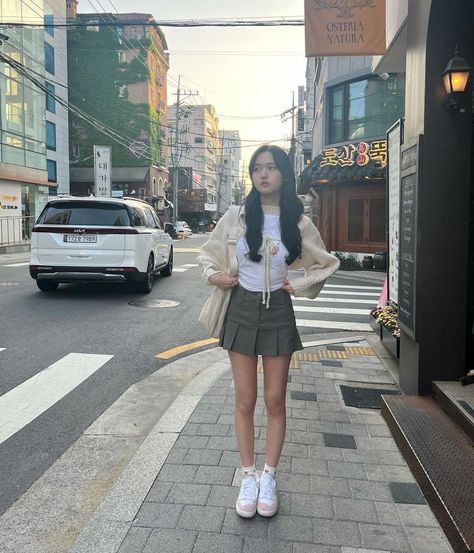 Tracy Sohn Outfits, Saranghoe Tracy Fits, Tracy Outfits, Korean Wardrobe, Japan Summer Outfit, Tracy Sohn, Swag Fits, Youtuber Dr, Current Aesthetic