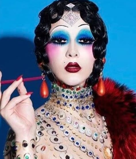 Violet Chachki 1920s Makeup, Violet Chachki, Drag Make-up, Drag Queen Makeup, Queen Makeup, Drag Makeup, Make Up Tutorial, Horror Movie Characters, Make Up Inspo