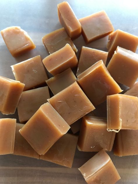 Christmas Spiced Fudge – Nancy Birtwhistle Chewy Toffee Recipe, Creamy Fudge Recipe, Treacle Toffee, Nancy Birtwhistle, Chewy Toffee, British Baking Show Recipes, Mini Gingerbread House, Caramel Truffle, Millionaire Shortbread