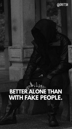 No Fake Friends, Fake Friends Status, First Heartbreak, Fake Friend Quotes, Journey Of Growth, Fake Life, Islamic Wallpaper Iphone, Laughing Quotes, Family Photo Pose