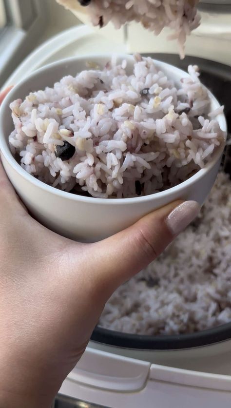 Korean Purple Multigrain Rice - Easy Recipes Multigrain Rice Recipe, Multigrain Rice, Rice Korean, Black Rice Recipe, White Rice Recipes, Purple Rice, Asian Grocery Store, Healthy Rice, Dry Rice