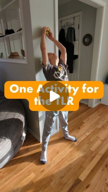 Harkla on Instagram: "The Tonic Labyrinthine Reflex (TLR) is one of many primitive reflexes. . It is designed to help with muscle tone and gravity. . The two movement patterns of the TLR are: 1️⃣ Forward / flexion - when the eyes travel down and the person looks down 2️⃣ Backwards / extension - when the eyes travel up and the person looks up  . The TLR should integrate into the body to make way for higher level movement patterns by no later than 3 years of age. . Some signs that an older child might have a retained TLR: ⭐ Low muscle tone and poor endurance ⭐ Visual perception challenges ⭐ Poor sense of spatial relations ⭐ Signs of dyslexia ⭐ Decreased bilateral coordination . Try this activity with your child! It may be tricky at first, but practice it and make sure you try it yourself! . Primitive Reflex Integration Activities, Stnr Reflex Integration Activities, Tlr Reflex Exercises, Low Muscle Tone, Proprioceptive Activities, Visual Motor Activities, Primitive Reflexes, School Based Therapy, Brain System